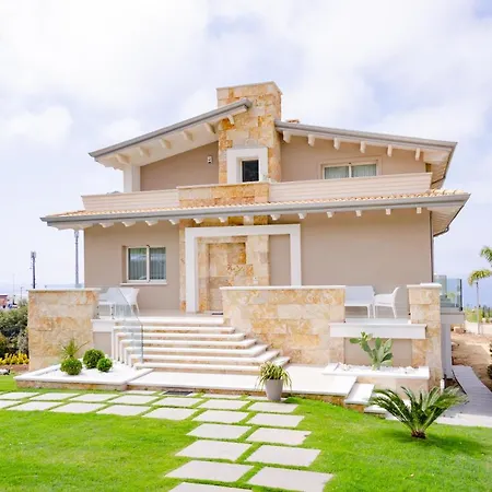 Rocca - Rooms&spa לינה וארוחת בוקר 4*