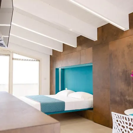 Rocca - Rooms&spa Couette-café 4*