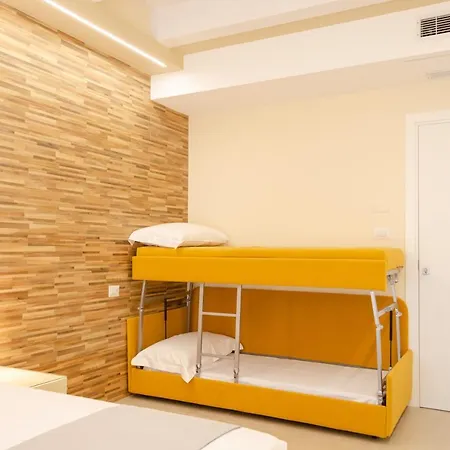Rocca - Rooms&spa Couette-café