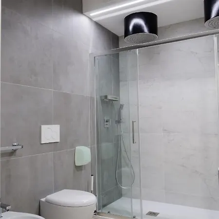 Rocca - Rooms&spa Couette-café 4*