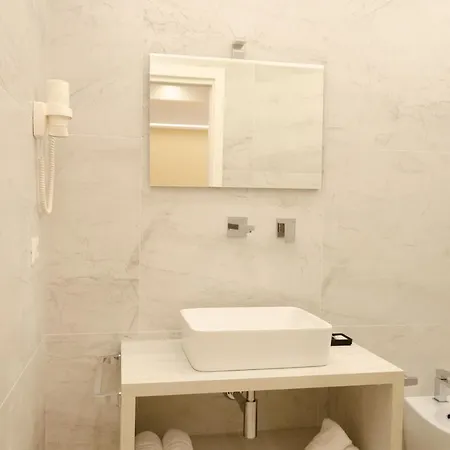 Rocca - Rooms&spa 피조
