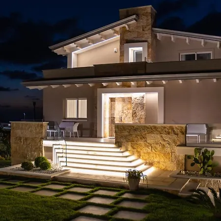Rocca - Rooms&spa לינה וארוחת בוקר 4*