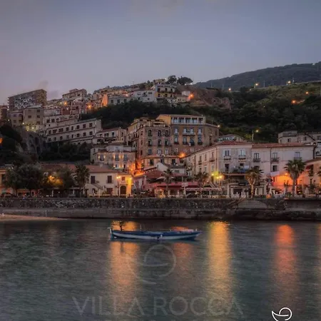Rocca - Rooms&spa فندق مبيت وإفطار بيتسو