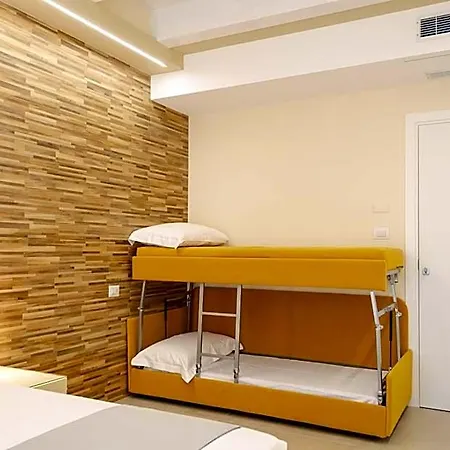 Rocca - Rooms&spa Couette-café 4*